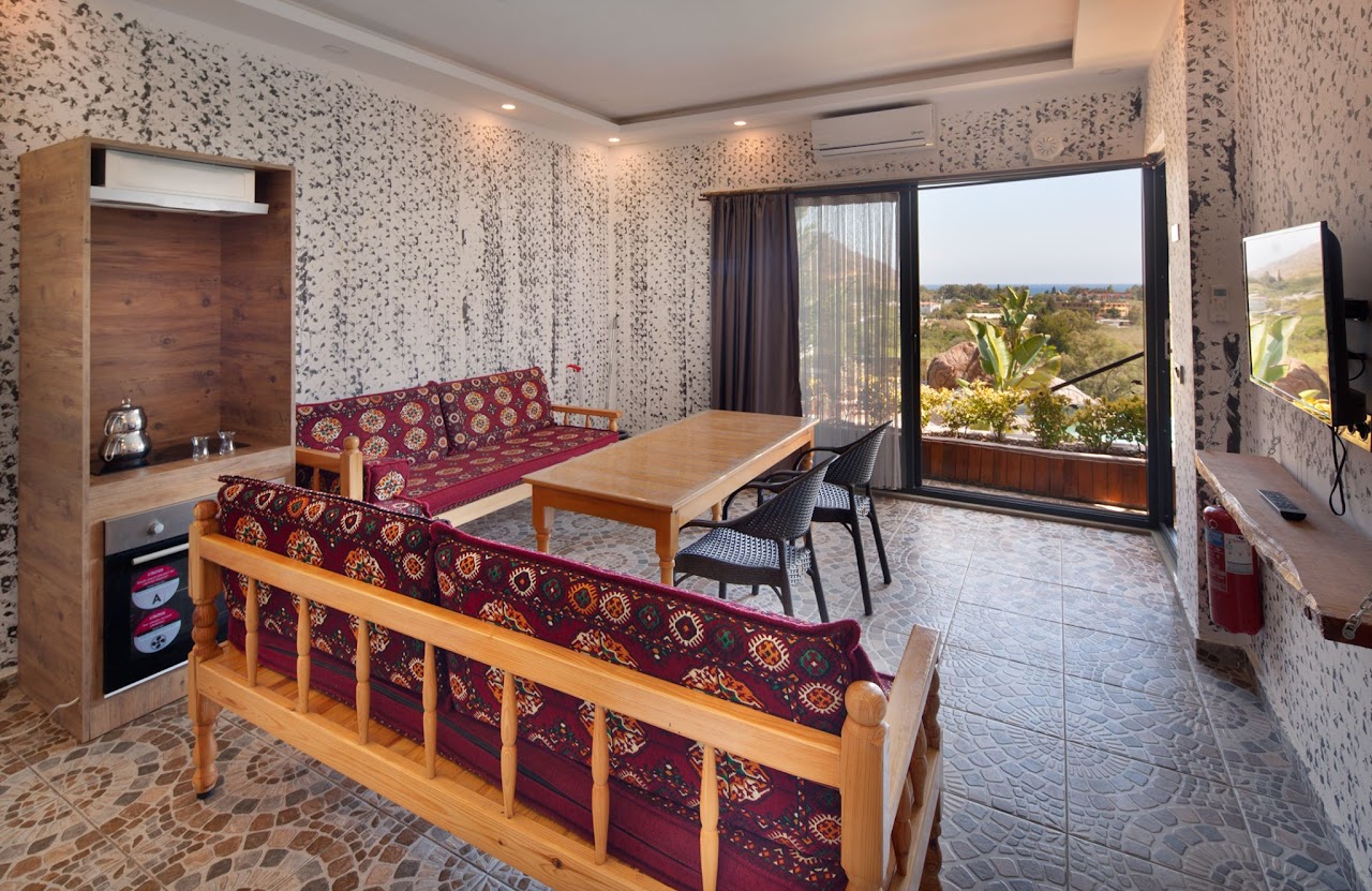 Havuz Önü 4 Kişilik Standart Villa